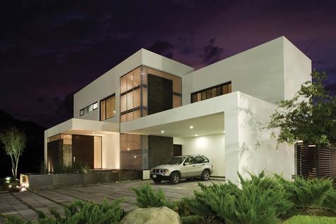 Industrial Leasing in Noida: Opportunities You Should Know